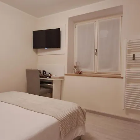 Monastero Bed & Breakfast Dubino