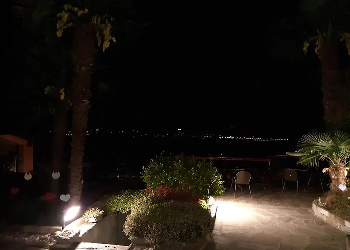 Monastero Oda ve Kahvaltı Dubino